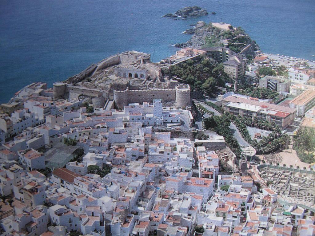 Central Almuñecar, Beach Playa 125 metres, by Old Town ...