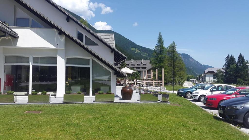 Nespecifikovaný výhled na hory nebo výhled na hory při pohledu z apartmánu