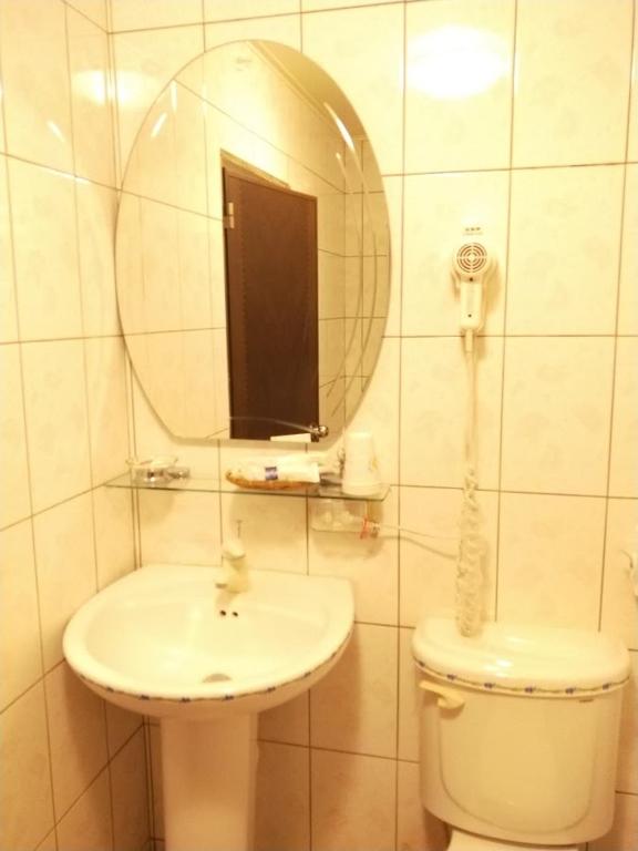 حمام في Guiju Lin Garden Homestay