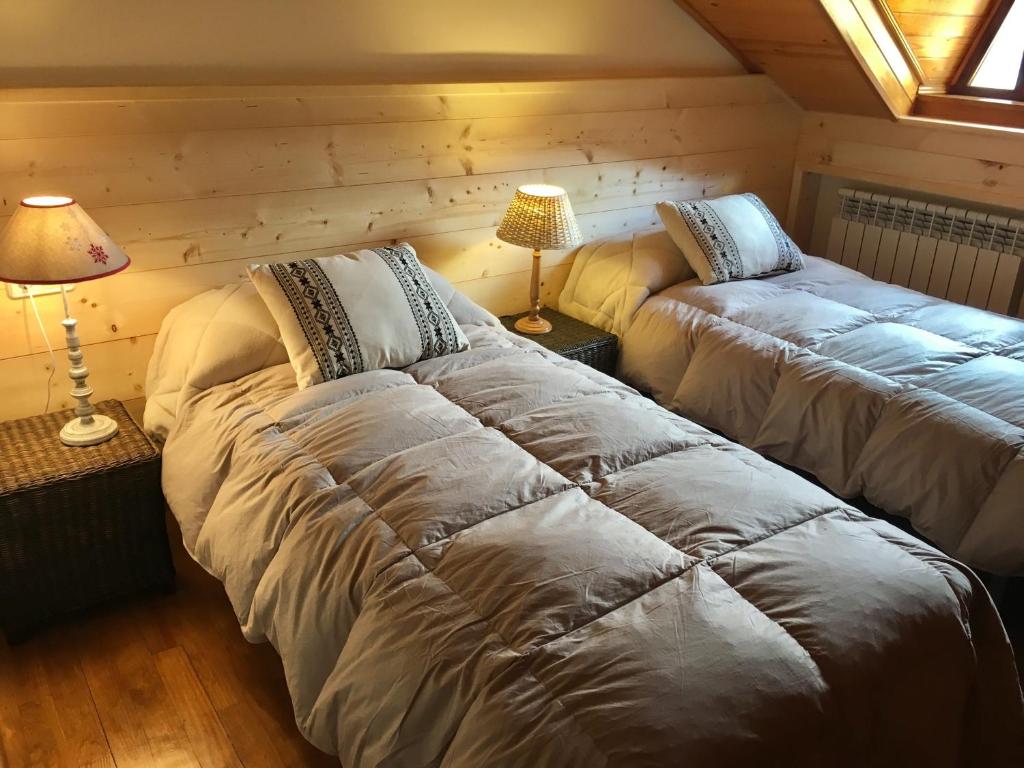 Postel nebo postele na pokoji v ubytování Cal Quimet