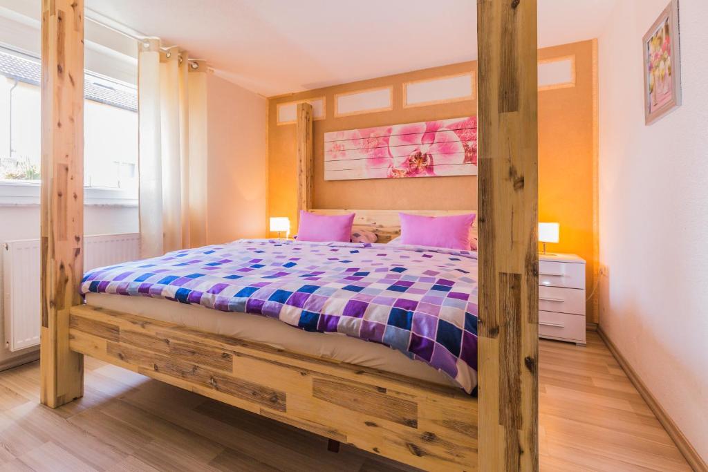 Postel nebo postele na pokoji v ubytování Pension Kuhn