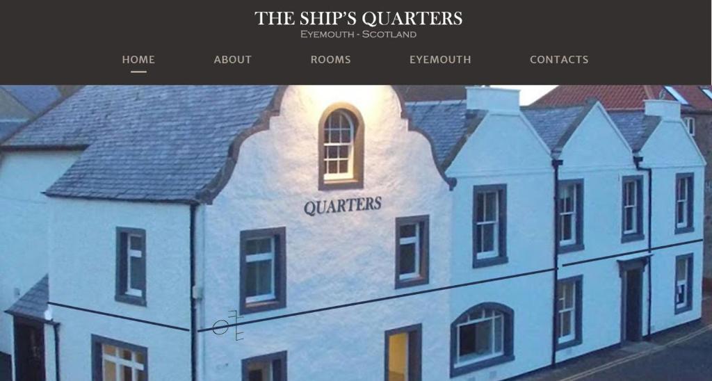 una captura de pantalla del sitio web de los locales de agitación en The Ships Quarters en Eyemouth