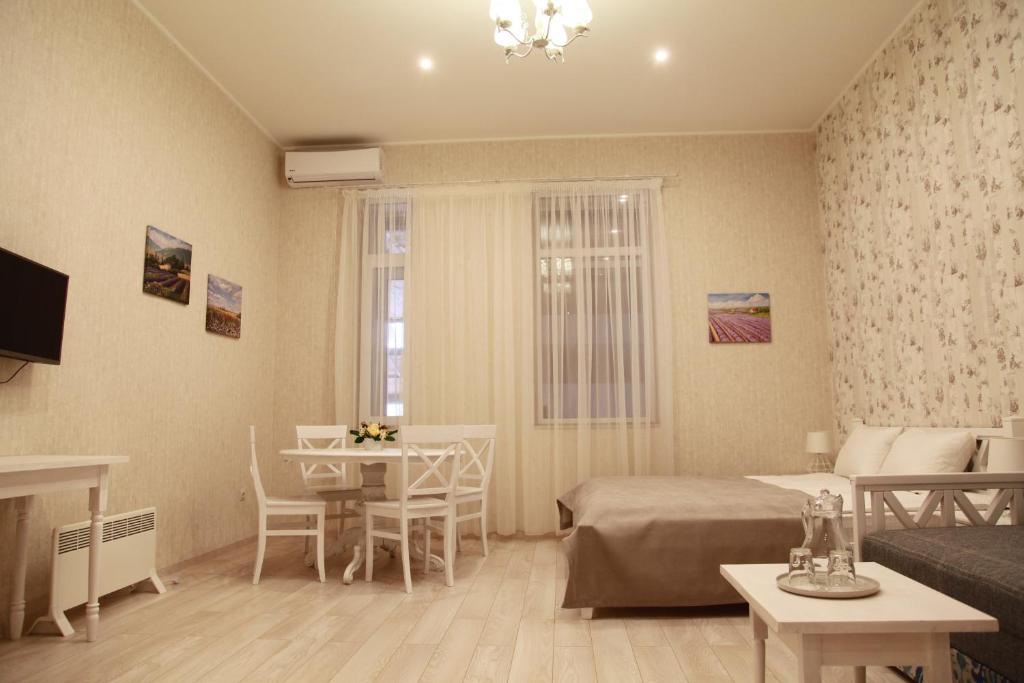 Posezení v ubytování WINE & ROSE BOUTIQUE HOTEL