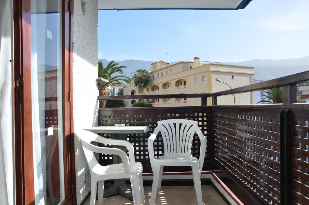 Balkón nebo terasa v ubytování Apartamentos Pez Azul