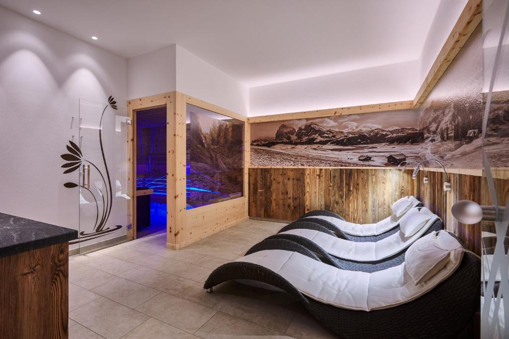Postel nebo postele na pokoji v ubytování Hotel Garni Savoy - new opening