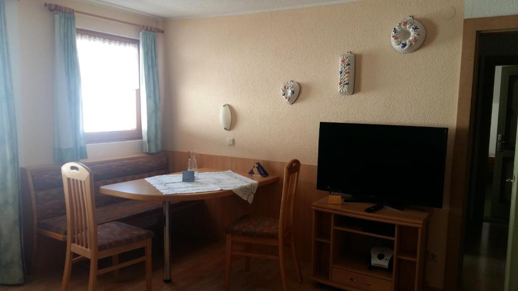 TV a/nebo společenská místnost v ubytování Gabershof