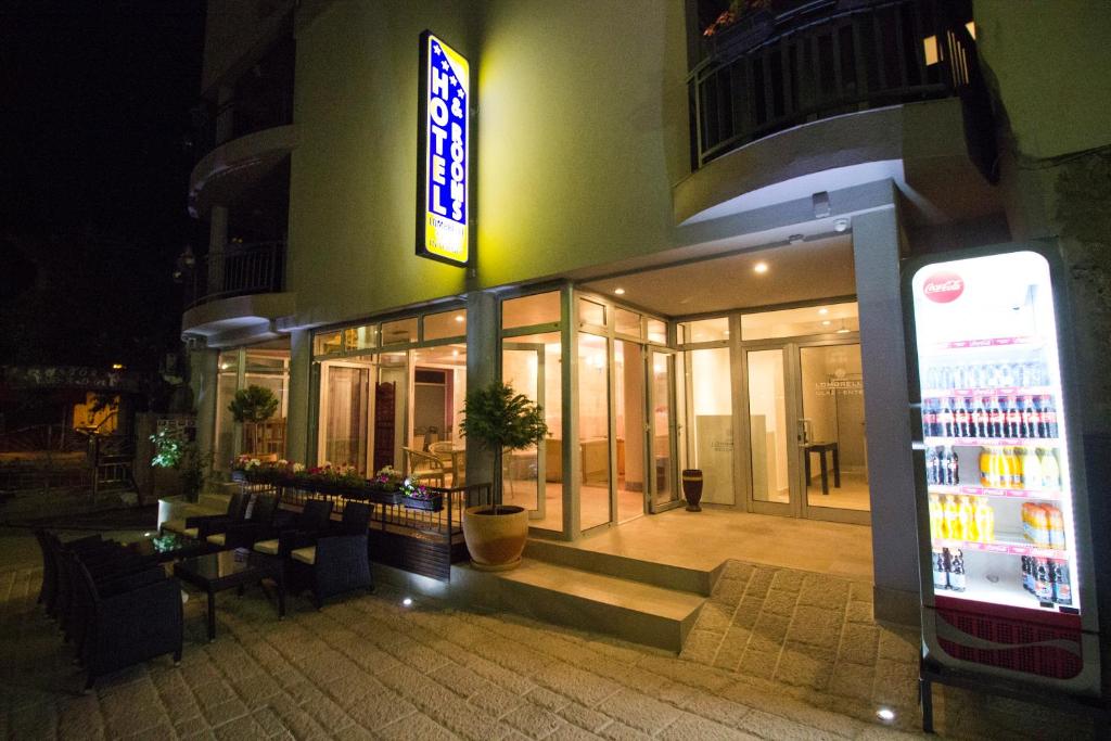 Budova, kde se hotel nachází