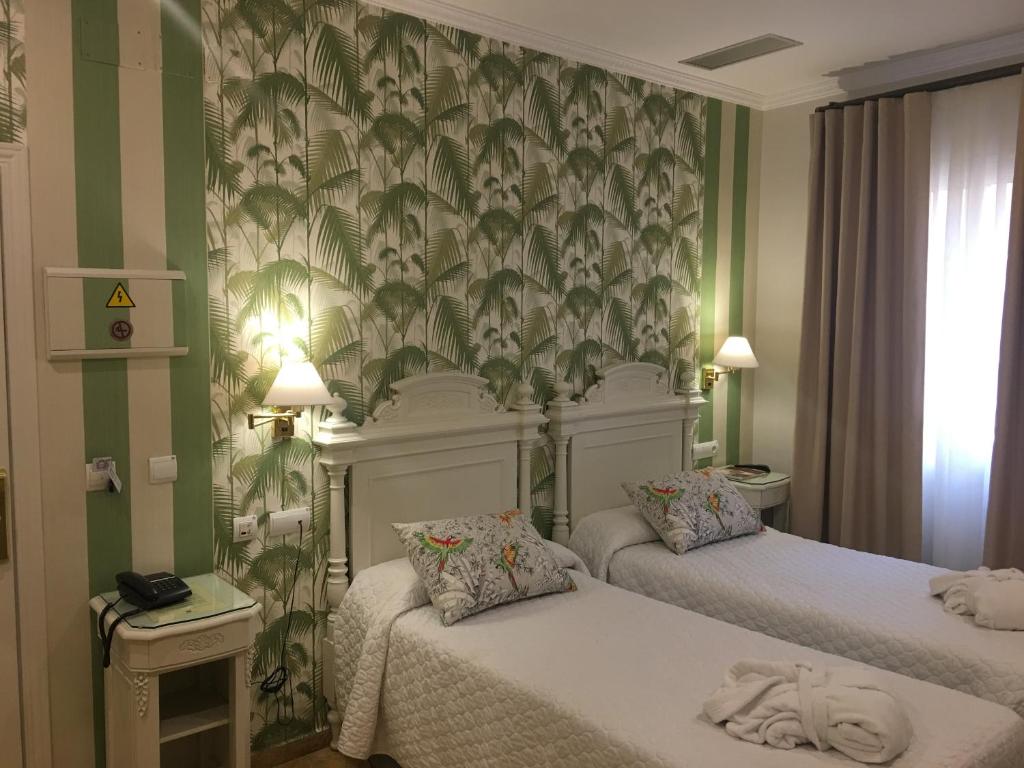 Adriano Boutique Sevilla