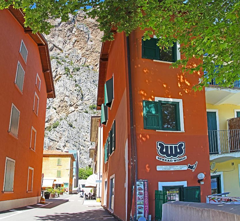 Budova, v ktorej sa apartmán nachádza