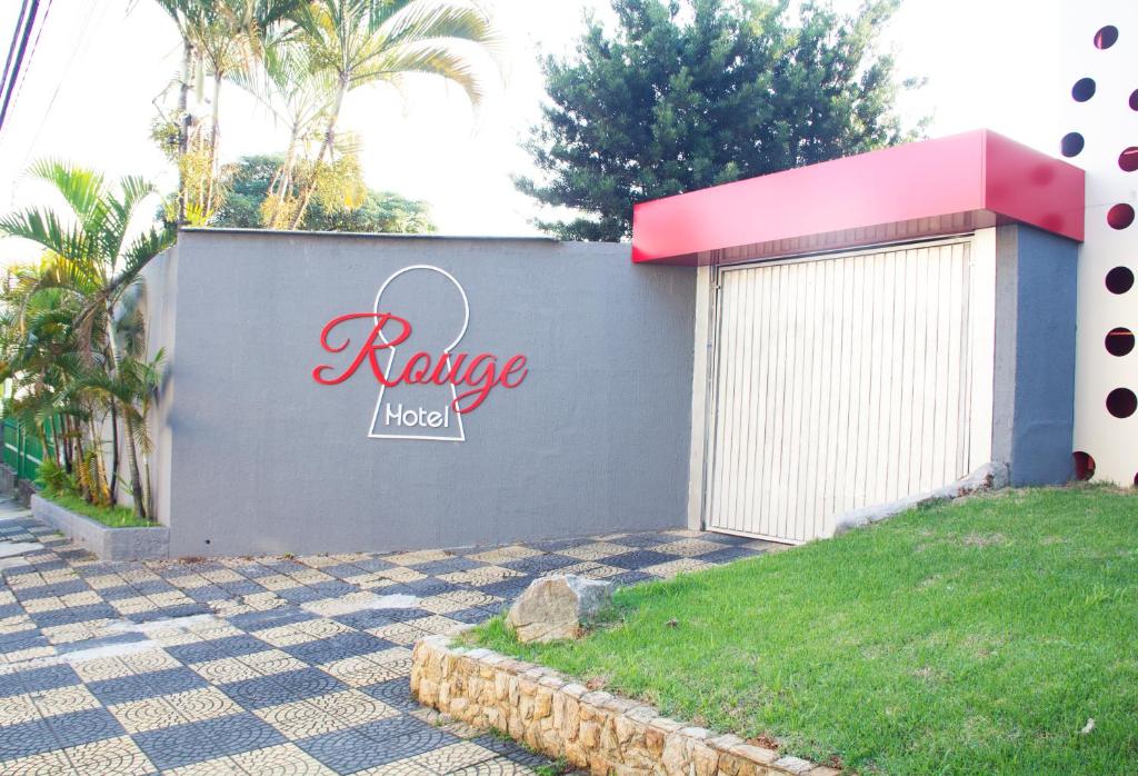  Rouge Hotel