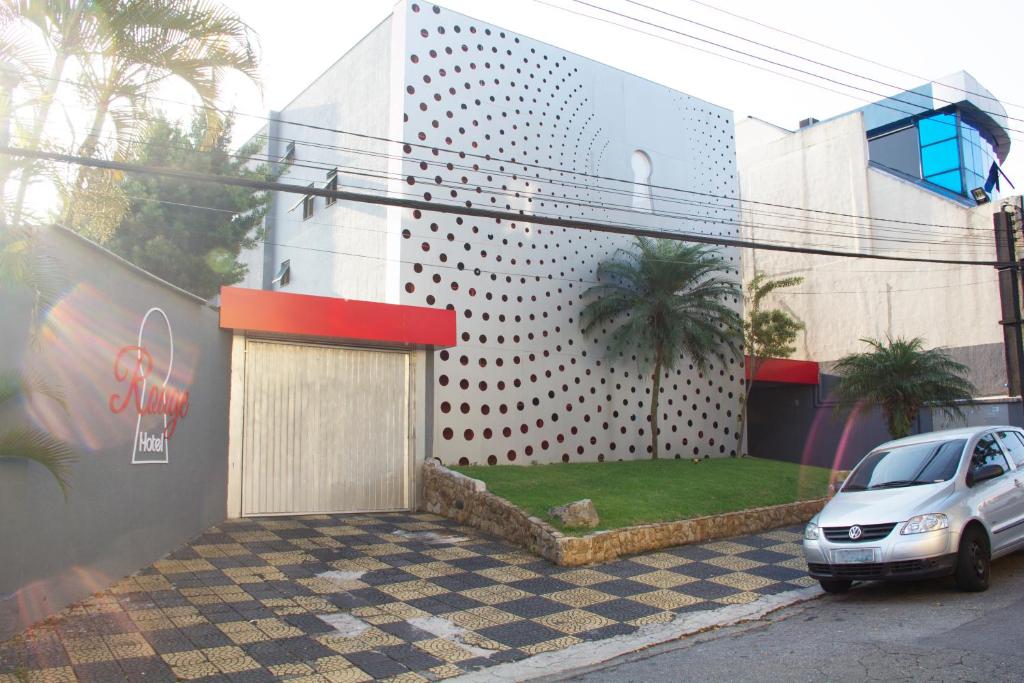  Rouge Hotel