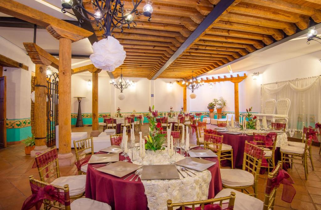 Restaurace v ubytování Hotel Casa del Refugio