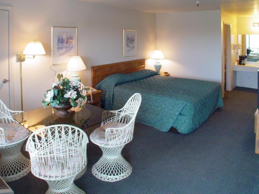 Posezení v ubytování Applegate Inn