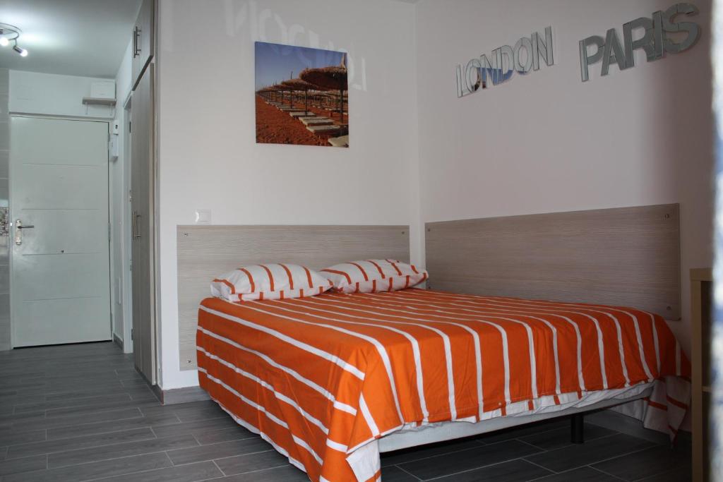 Postel nebo postele na pokoji v ubytování Benalmadena Aguila apartment wonderful views