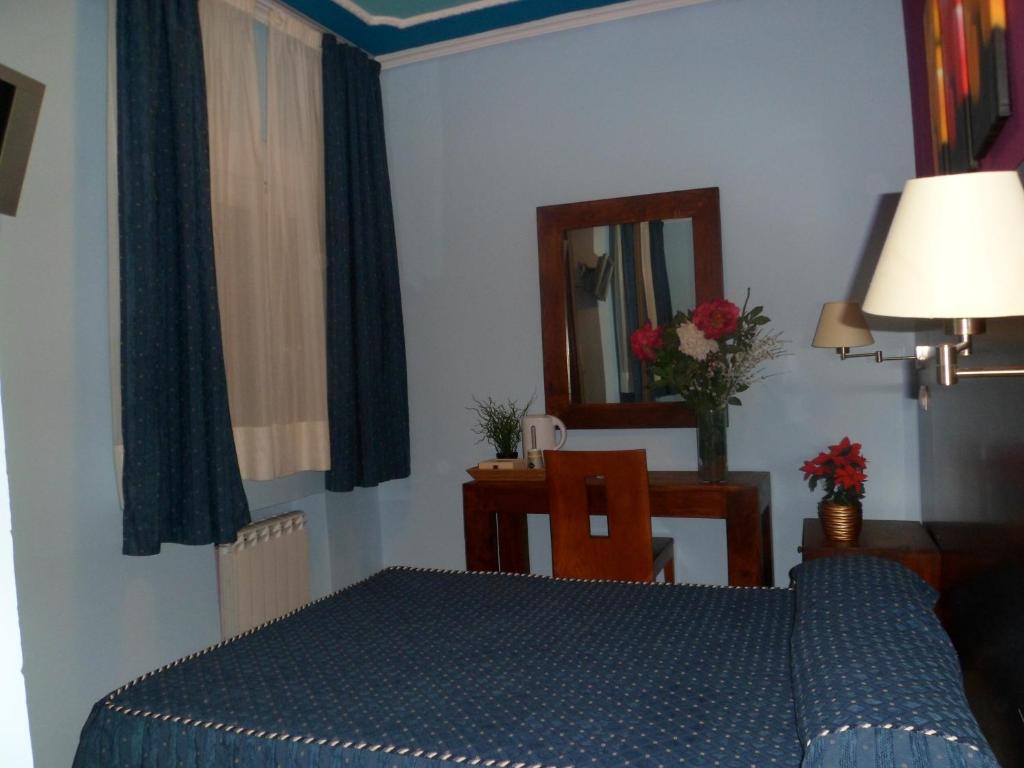 Fotografie z fotogalerie ubytování Auto Check In Hotel Las Nieves v destinaci Jaca