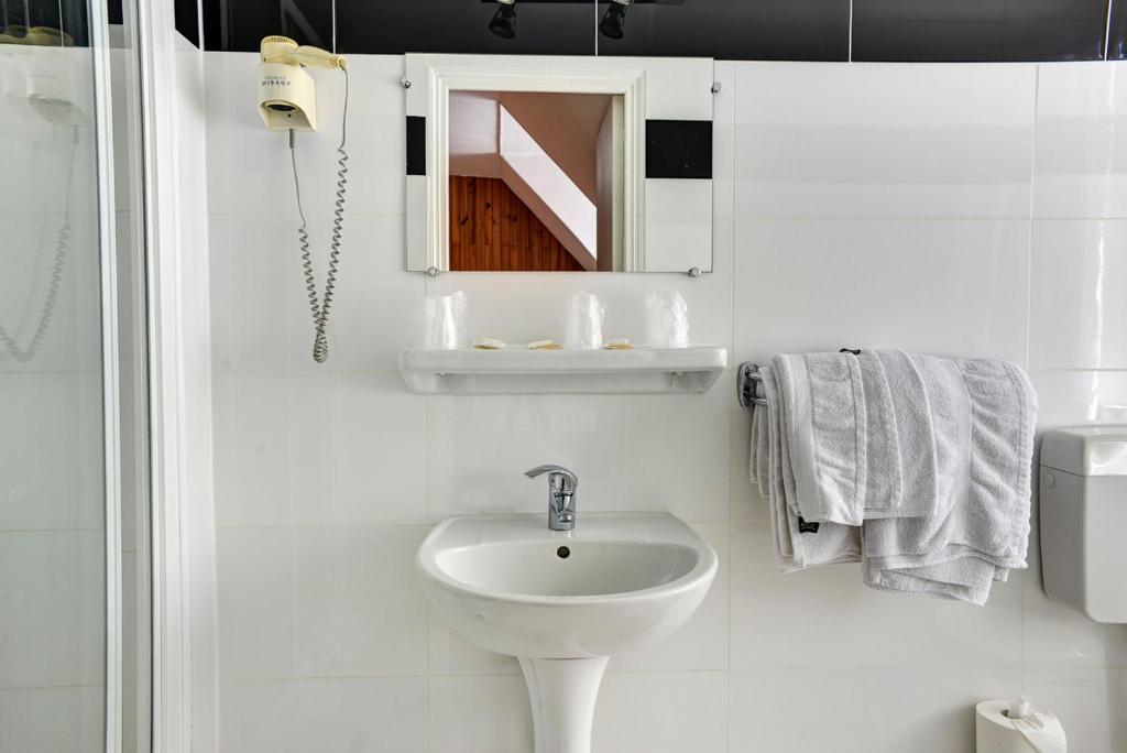 Hôtel Paris Nord - Resim 16