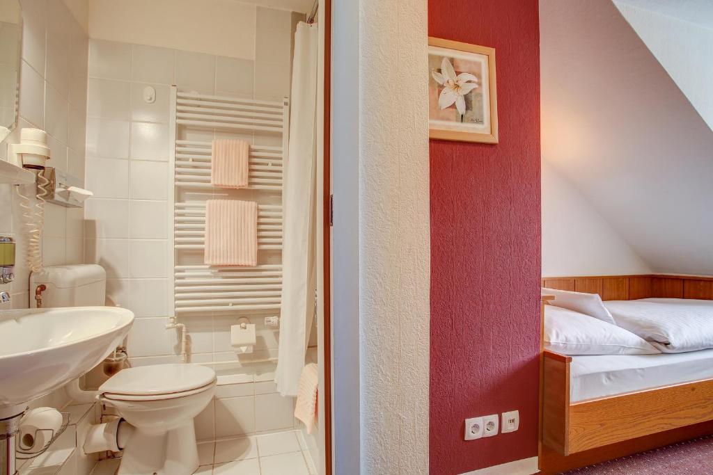 Koupelna v ubytování INA Hotel Consul