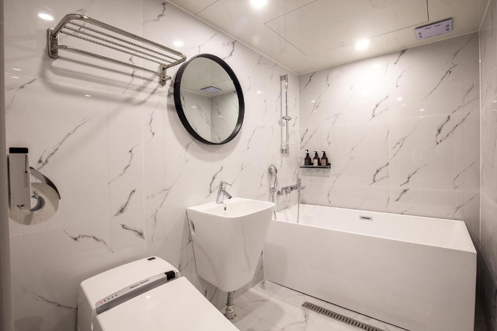Koupelna v ubytování Brown-Dot Hotel Choeup
