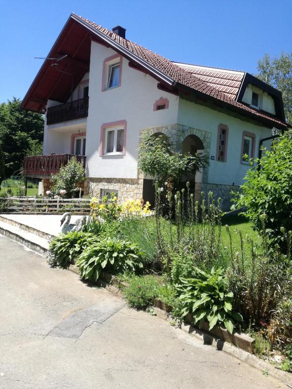 Fotografia z galérie ubytovania Apartman Jasmin v destinácii Čatrnja