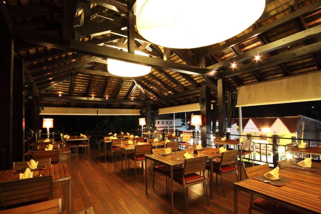 Restaurace v ubytování Kirikayan Boutique Resort - SHA Extra Plus