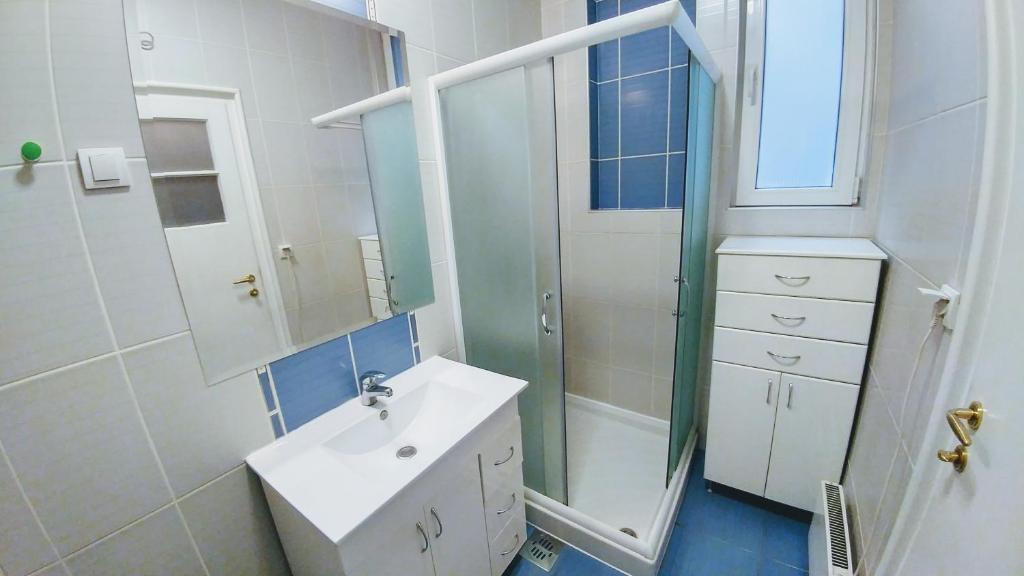 Koupelna v ubytování Apartment Harmonija