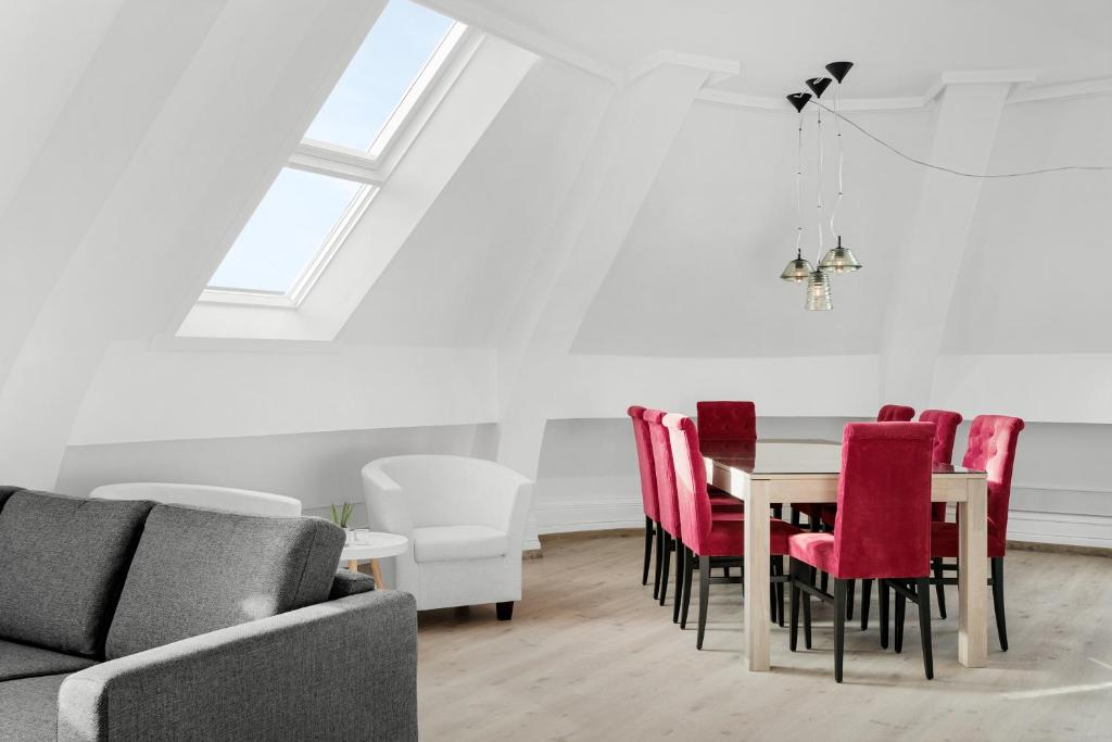 Kong Oscars Apartments - Penthouse Apartment