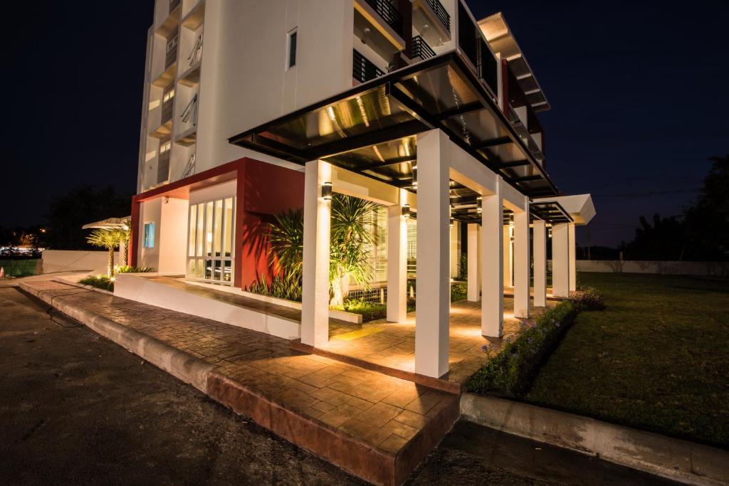 Napatra Hotel - Resim 11