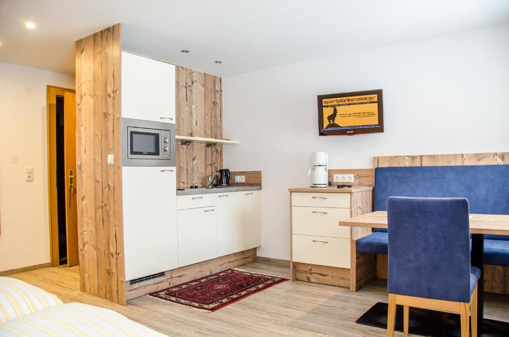 Kuchyň nebo kuchyňský kout v ubytování Ferienhaus Waldner