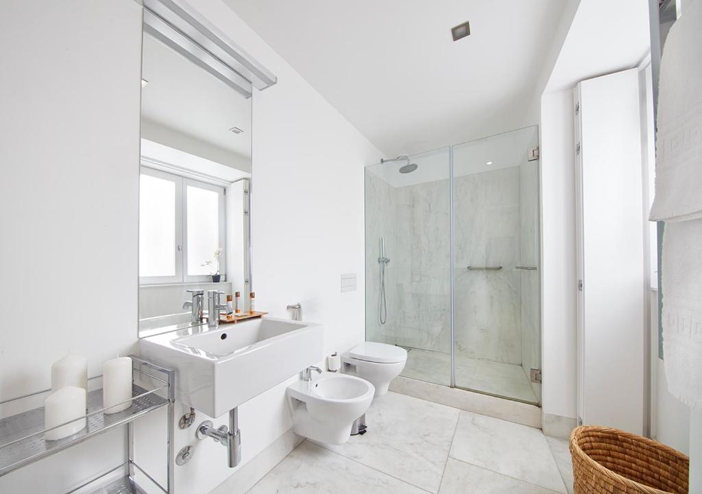Canaan Lifestyle Apartments Lisbon Combro 77 by Get Your Stay - 