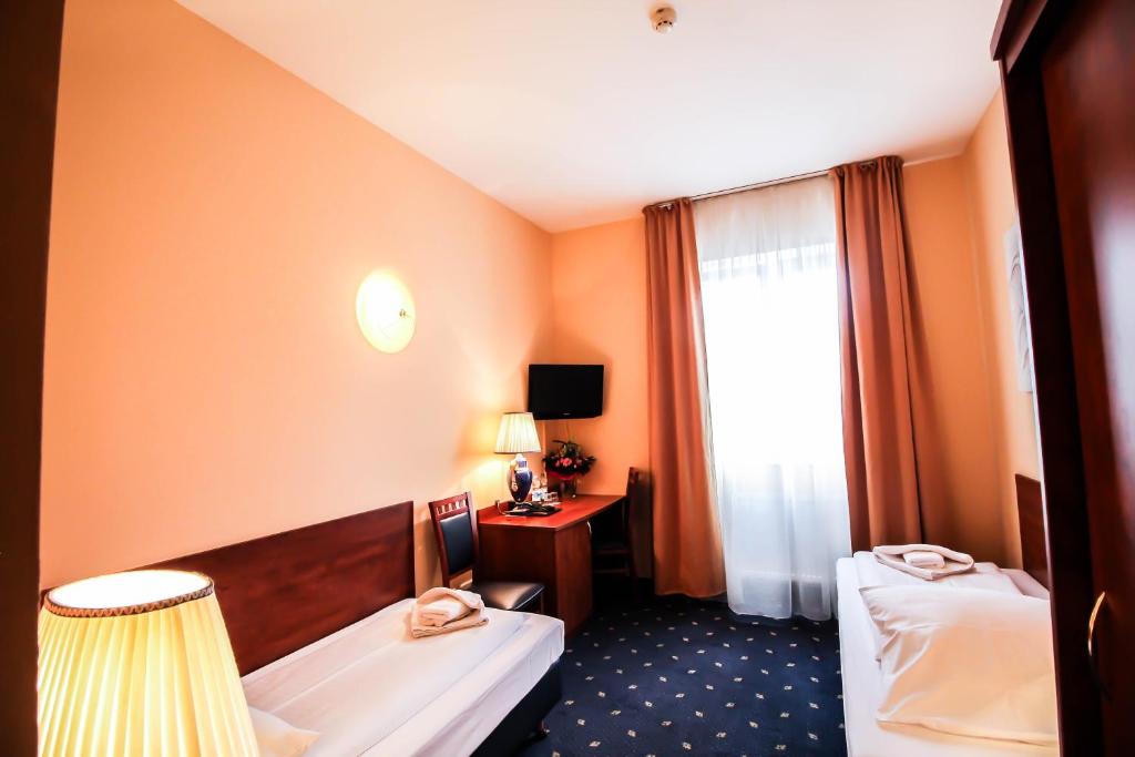 Hotel Atrium Charlottenburg - Resim 40
