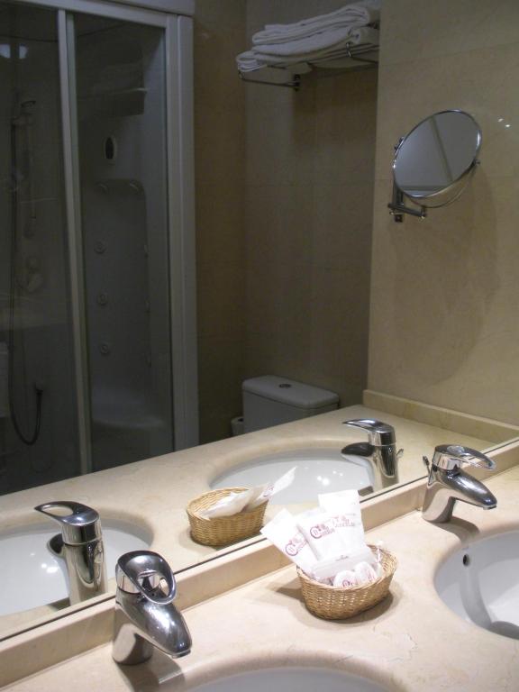 II Castillas Madrid - Resim 22