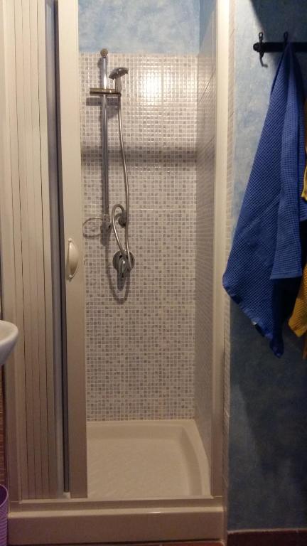 A bathroom at Borgo La Forgia