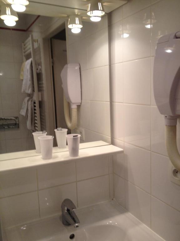 Lyo Hôtel - Centre Lyon Perrache - Resim 28