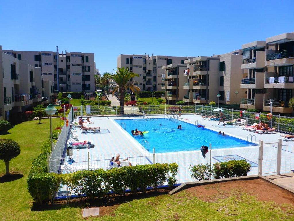 Bazén v ubytování Las Viñas Apartment nebo v jeho okolí