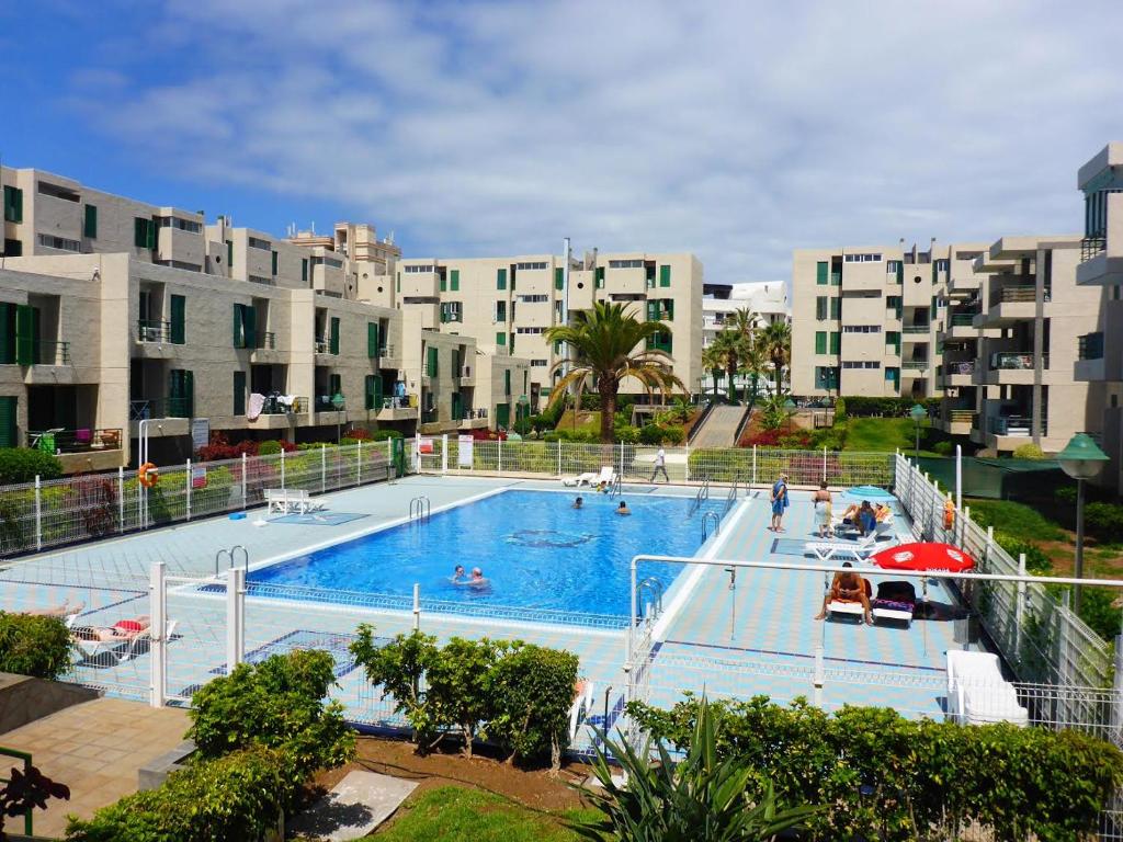 Bazén v ubytování Las Viñas Apartment nebo v jeho okolí
