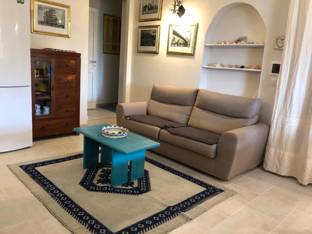 Ruang duduk di kaleMoruHouse