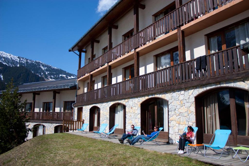 Nespecifikovaný výhled na hory nebo výhled na hory při pohledu z hotelu