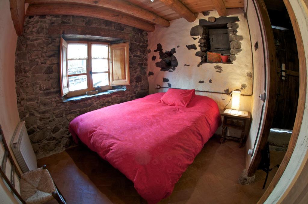 Postel nebo postele na pokoji v ubytování Casa Independiente Rural Ca de Corral