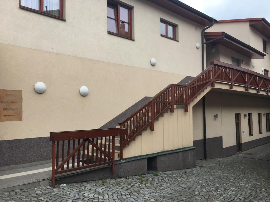 Budova, kde se hotel nachází