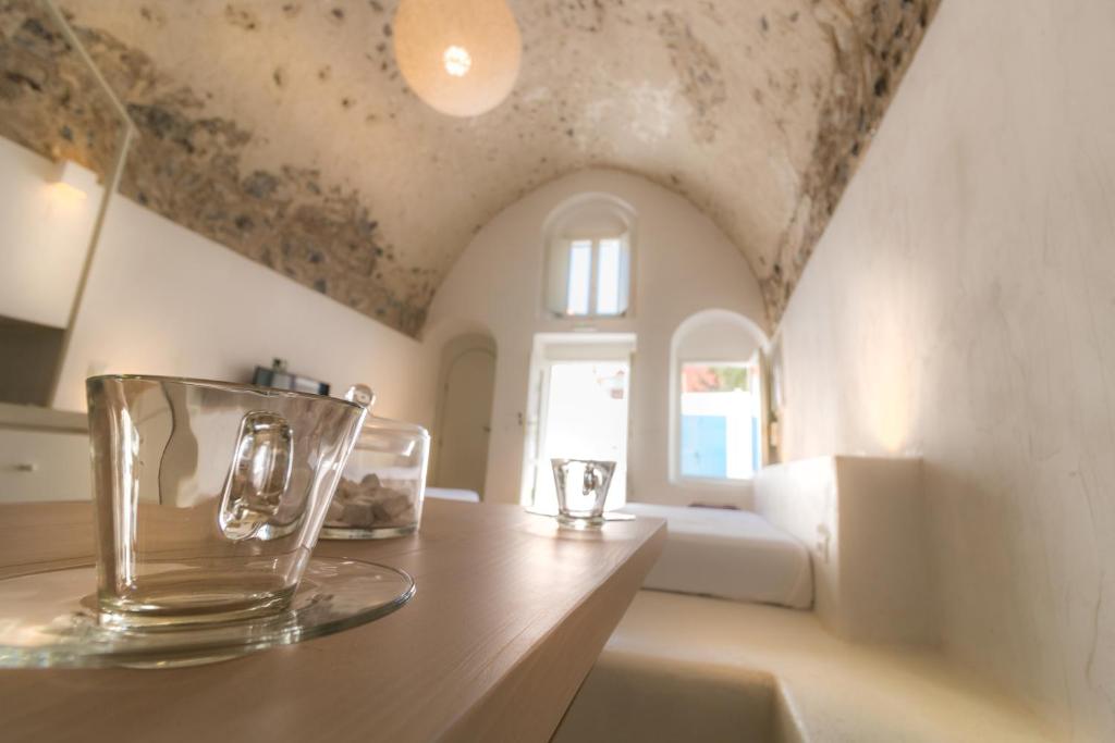 Posteľ alebo postele v izbe v ubytovaní Tritiani Traditional Home
