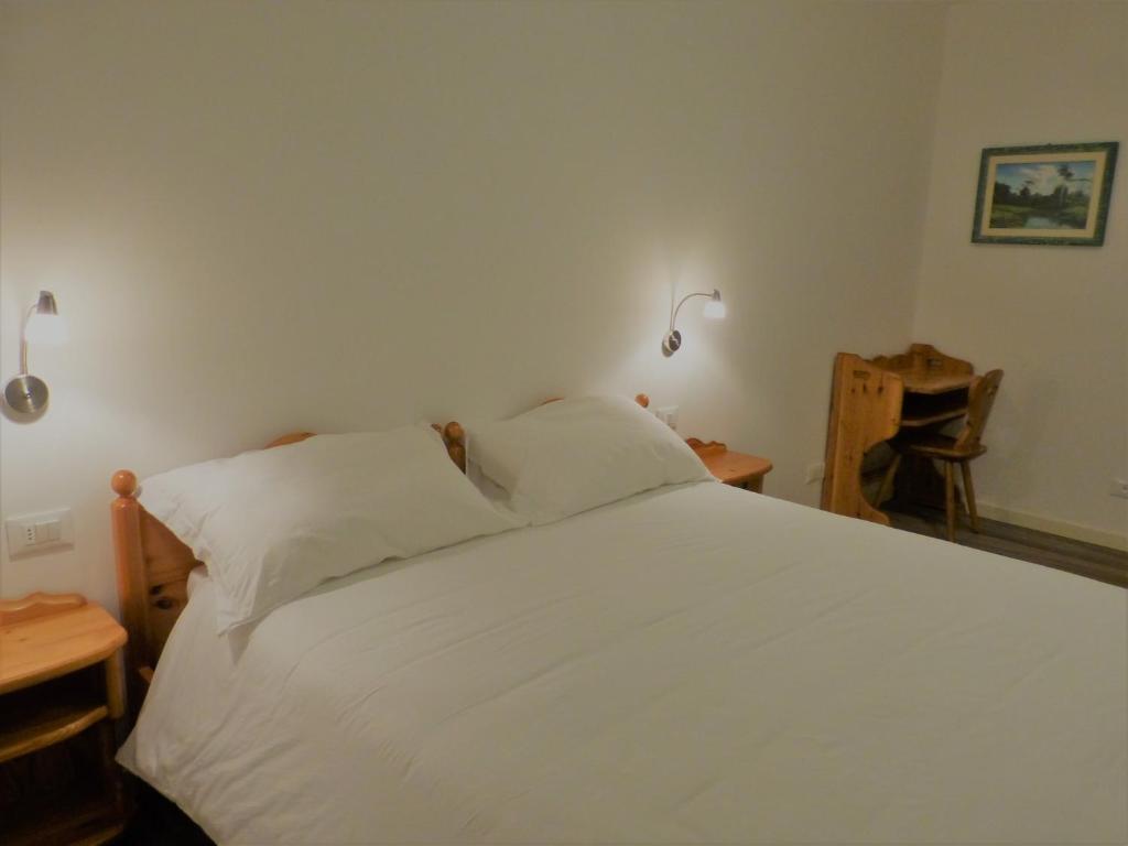 Nido di Rondine B&B - Dos Habitaciones Dobles Comunicadas