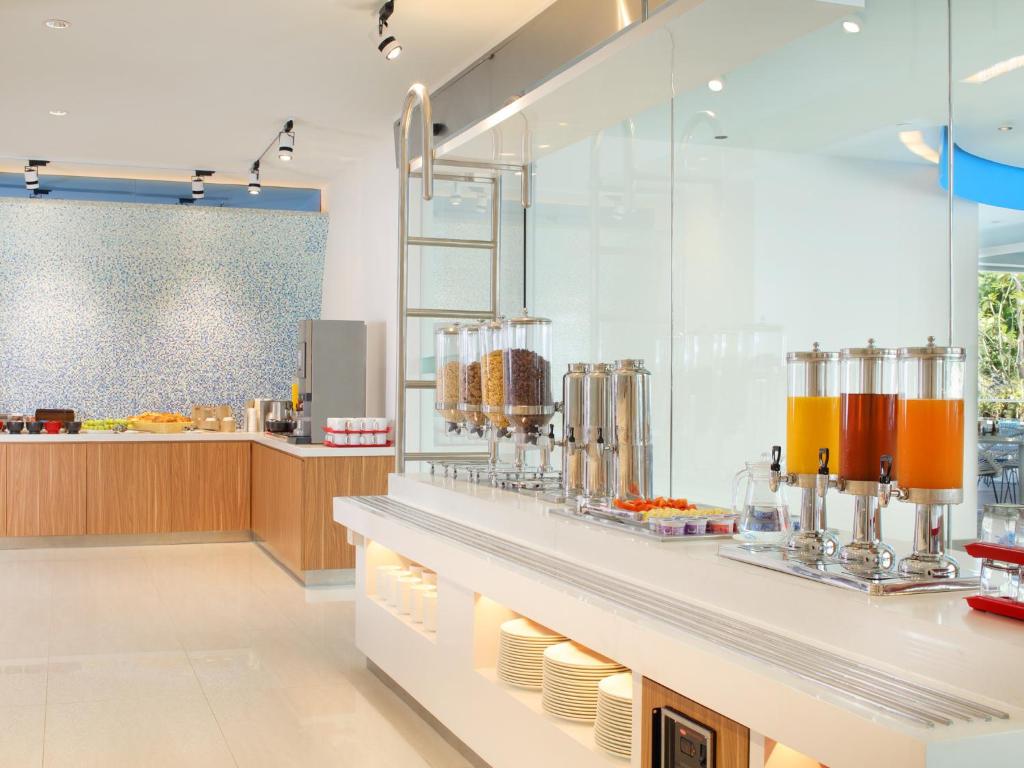 Holiday Inn Express Baruna by IHG photo