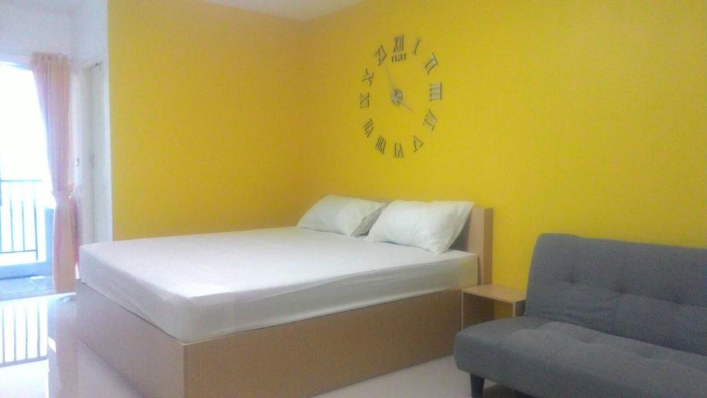 Postel nebo postele na pokoji v ubytování H12, The Stylish Apartment