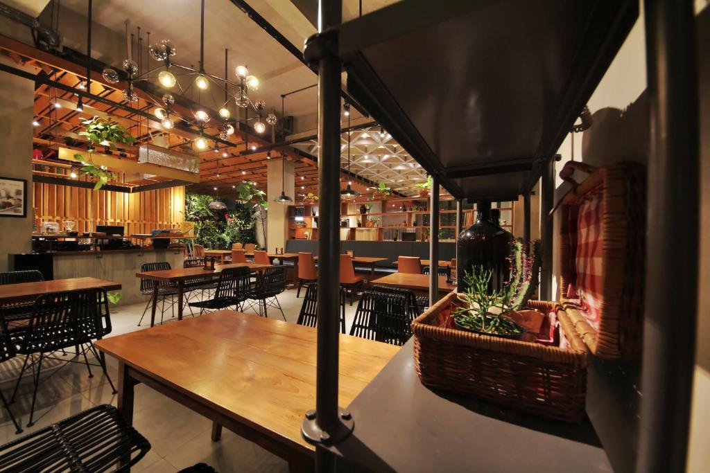 Restaurace v ubytování Hay Bandung