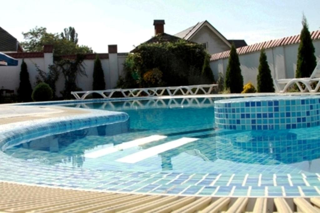 Bazén v ubytování Edem Hotel nebo v jeho okolí