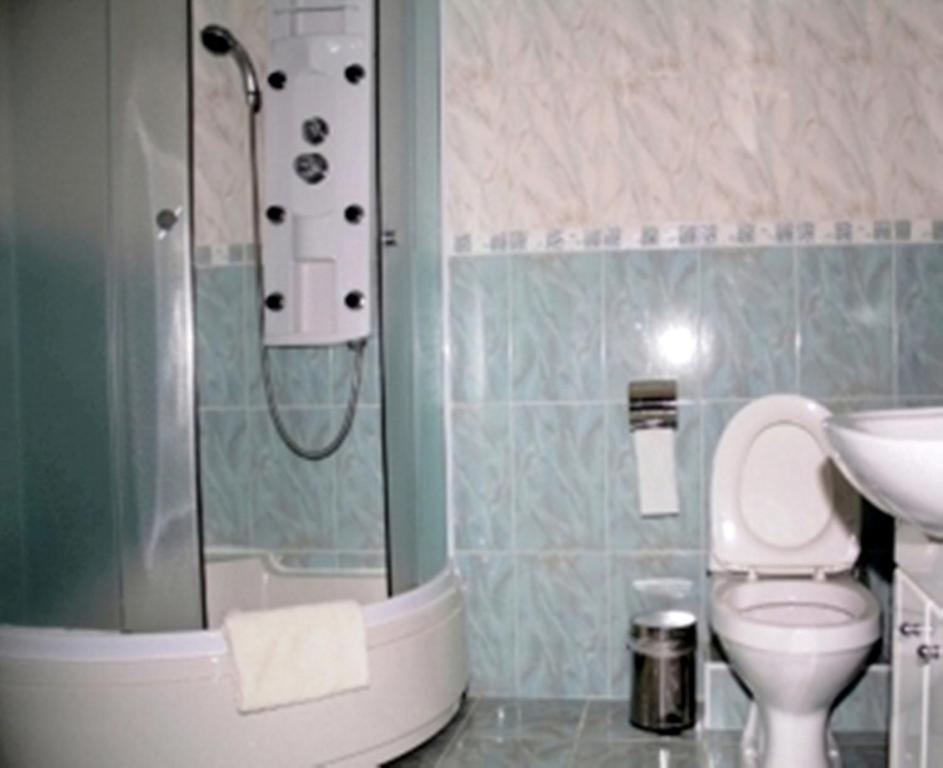 Koupelna v ubytování Edem Hotel