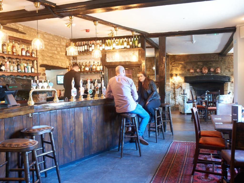 Bear and Ragged Staff - Resim 19