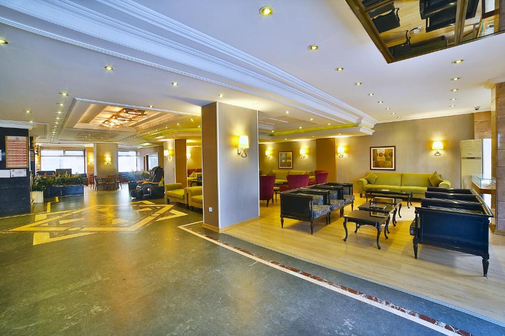Posezení v ubytování Hotel Grand Emin