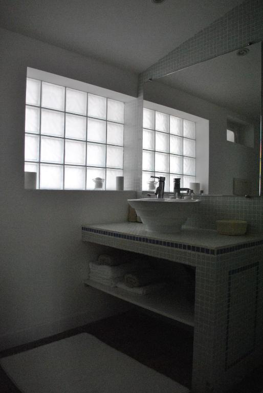 Kuchyň nebo kuchyňský kout v ubytování Maison l'Etrier