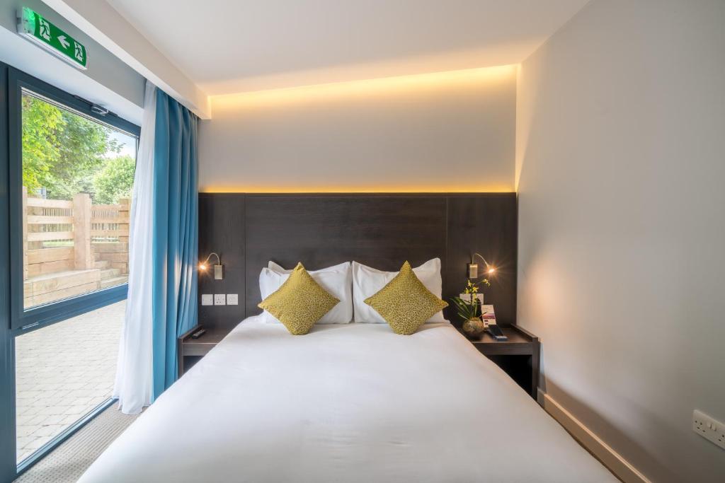 Pelican London Hotel and Residence - Resim 11